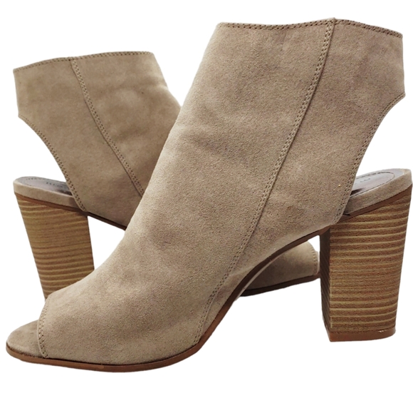 Madden Girl NinAAA Tan Peep-Toe Ankle Boots 3" Heels Outside Zippers Chu… - Picture 10 of 13